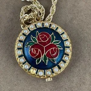 Saks Fifth Avenue | Accessories | Vintage Ladies Pendant  display picture 1